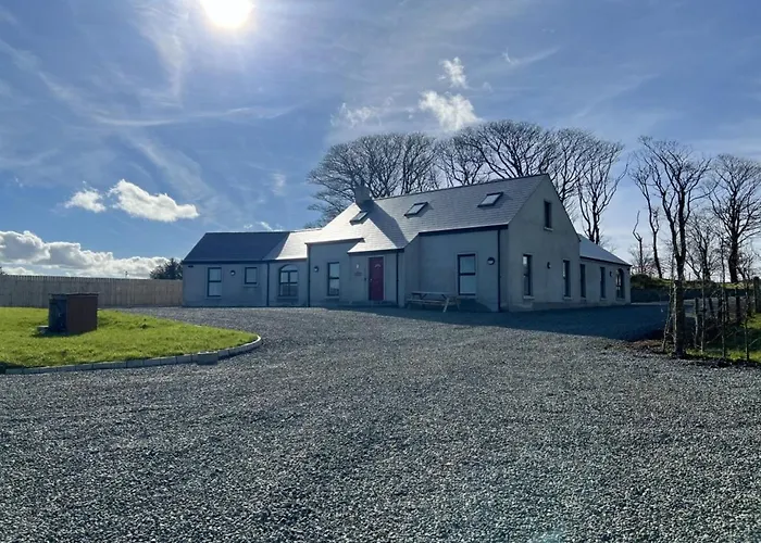 Belraugh Mountain View Hot Tub Lodges